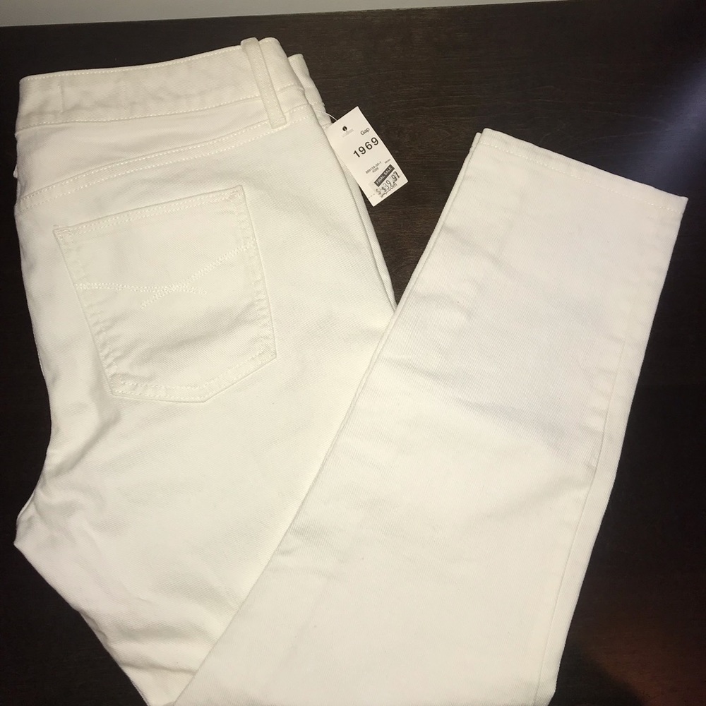 GAP White Capri Jeans (Petite)